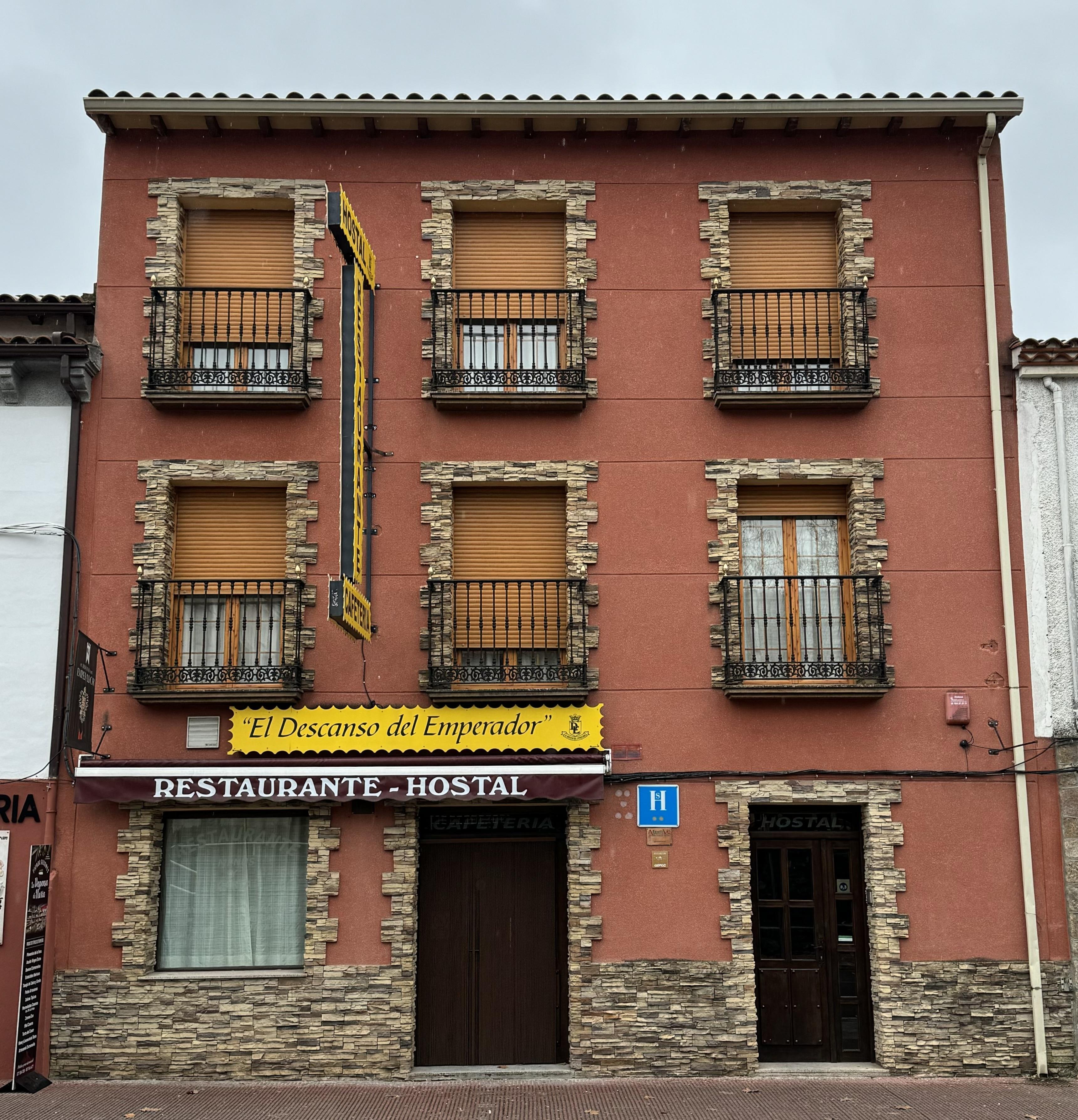 Hostal El Descanso Del Emperador Харандилья-де-ла-Вера Экстерьер фото